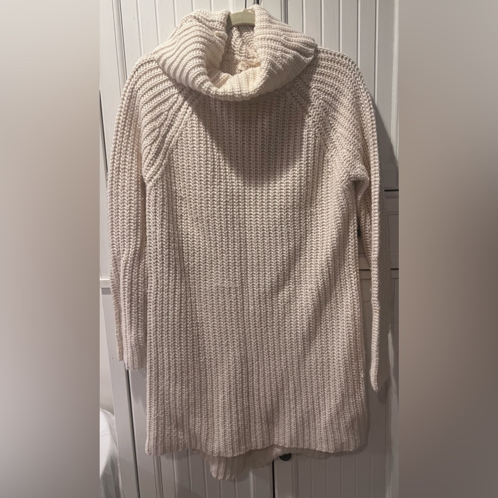 LOVESTITCH Cozy Knit Turtleneck Tunic High-Low Sweater - Ivory / Cream - M